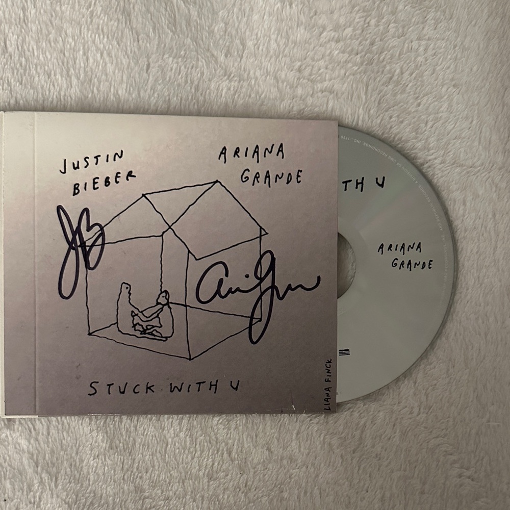 SIGNED Ariana Grande & Justin Bieber CD Stuck With U